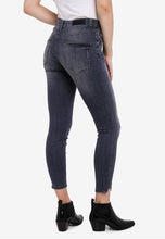 Load image into Gallery viewer, Ripped Jeans